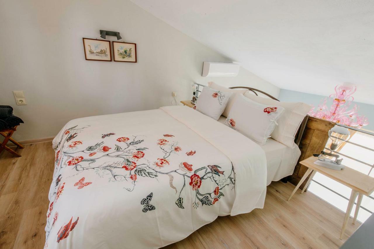 Loft Apartments 코모티니 외부 사진